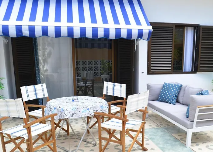 Seguro El Sol - 2 Bed Sunkissed With Pool And Tennis Court プエルト・デ・サンティアゴ