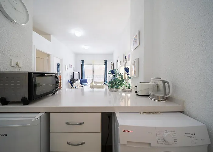 Seguro El Sol - 2 Bed Sunkissed With Pool And Tennis Court * Puerto de Santiago (Tenerife)